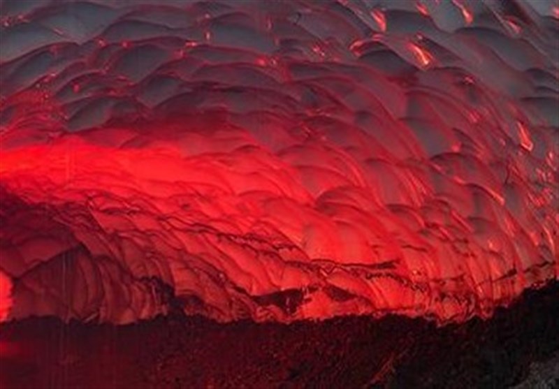 عکس/غار یخی زیبا در کشور روسیه