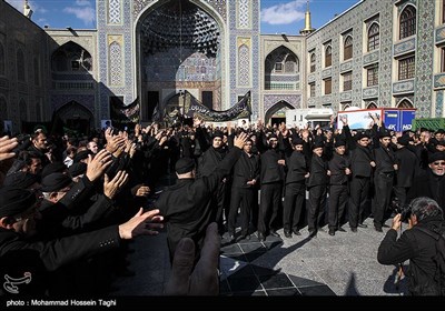 Imam Reza Holy Shrine Hosts Mourning Pilgrims