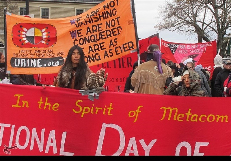 تظاهرات بومیان در آمریکا در اعتراض به اشغال سرزمین‌ و کشتار + فیلم‌ها