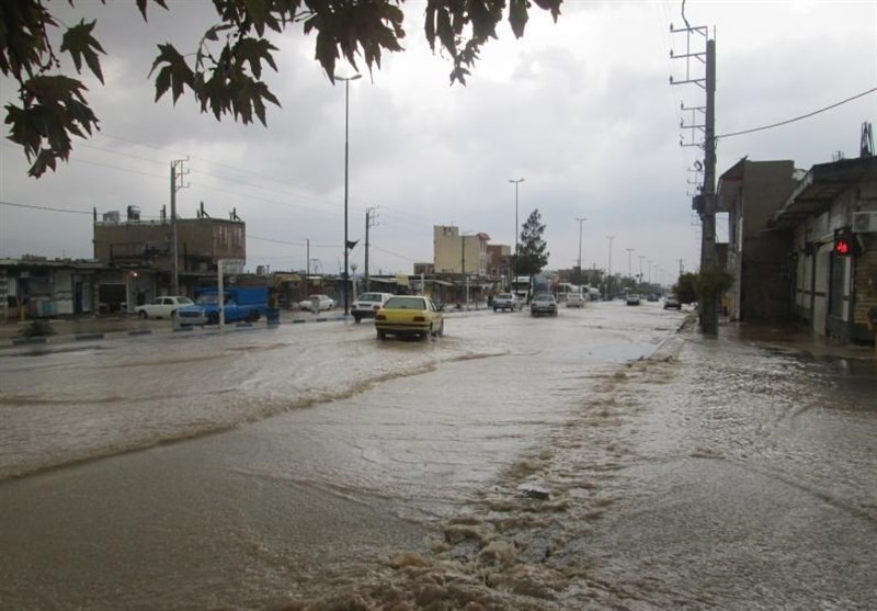 شور و نشاط مردم استان ایلام از بارش باران/خسارات احتمالی در دست بررسی است