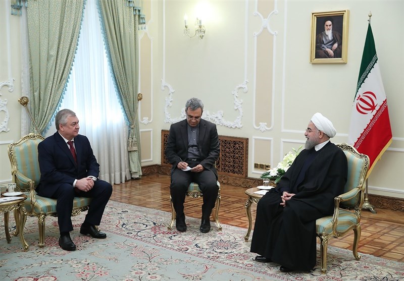 روحانی یؤکد ضرورة مواصلة التعاون الوثیق بین ایران وروسیا حول سوریا