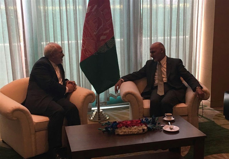Iranian FM, Afghan President Discuss Bilateral, Regional Issues