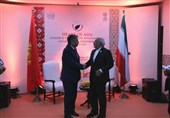 دیدار ظریف و همتای قرقیزستانی در اجلاس قلب آسیا +‌تصاویر