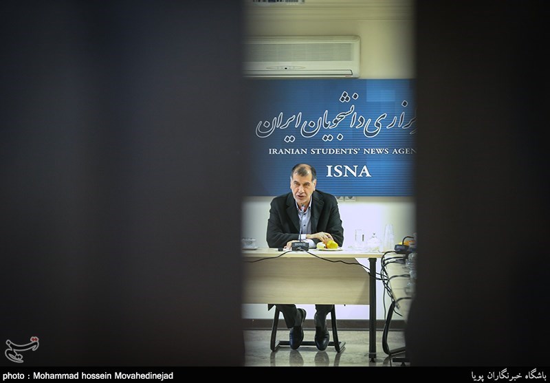 نشست خبری محمدرضا باهنر در خبرگزاری ایسنا