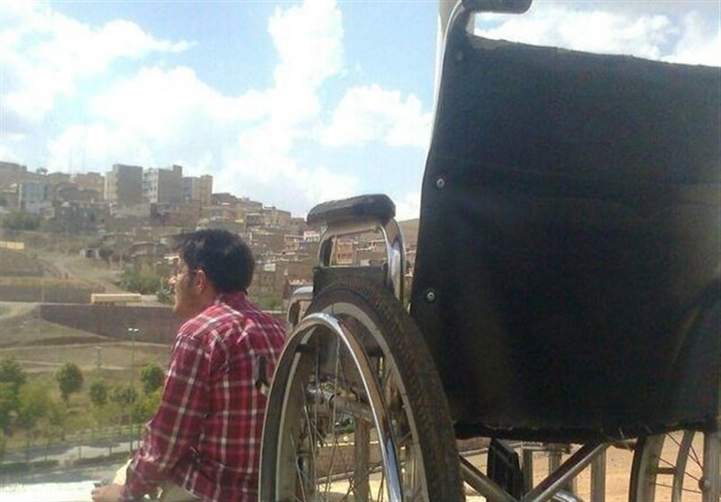 وقتی معلولان کردستانی محصور و گرفتار وعده مسئولان می‌شوند/ هفت‌خوان معلولان برای انجام دادن کارهای روزمره