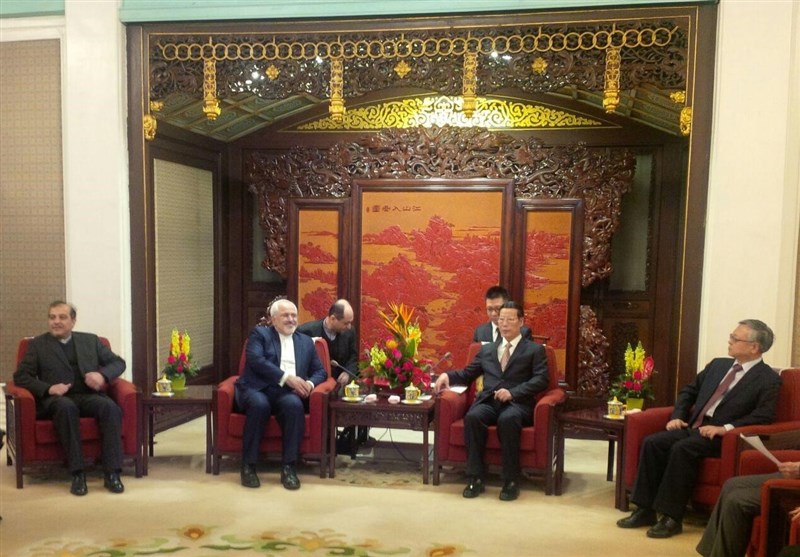 ظریف با مرد بانفوذ چین در مسائل اقتصادی دیدار کرد