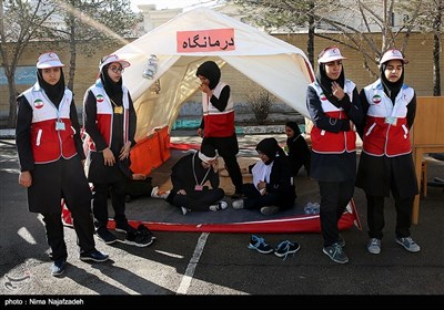 مانور مقابله با زلزله در مدارس مشهد