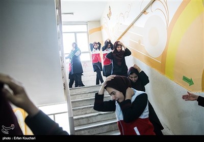 Iran Schools Stage Drills to Boost Preparation for Possible Earthquake