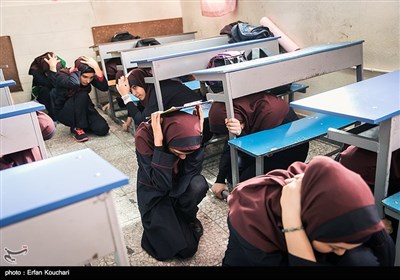 Iran Schools Stage Drills to Boost Preparation for Possible Earthquake