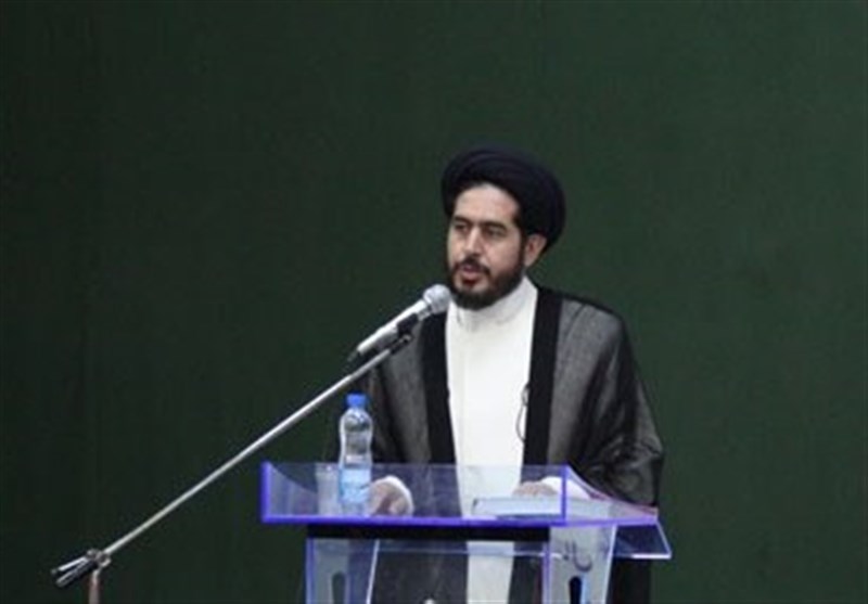 جمهوری اسلامی در همه مسائل قدرت خود را به ابرقدرت‌ها نشان داد
