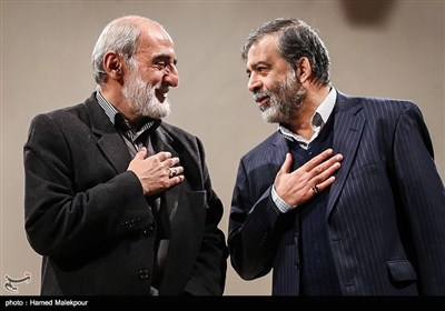 اردشیر زابلی‌زاده رئیس دانشگاه صدا و سیما و حسین شریعتمداری مدیر مسئول روزنامه کیهان در مراسم روز دانشجو