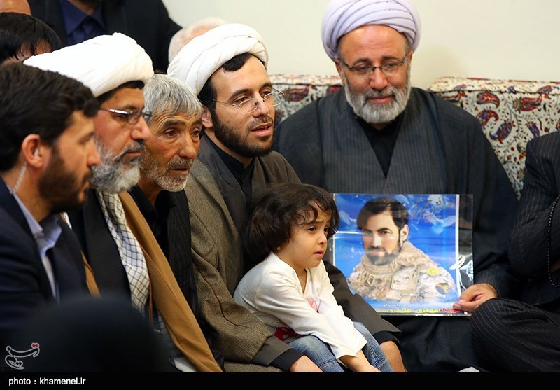 دیدار جمعی از خانواده‌های شهدای مدافع حرم با مقام معظم رهبری