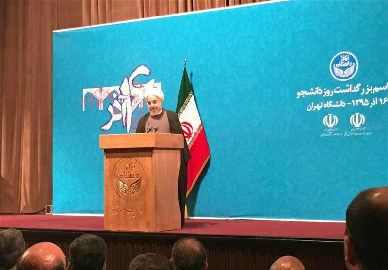 روحانی: الاتفاق النووی لیس مقدساً ولا لعنة