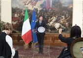 کمونیست‌ها و نئوفاشیست‌ها در ایتالیا اروپا را نگران می‌کنند