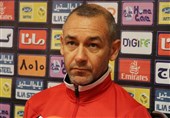 اتهام مربی تراکتورسازی به فدراسیون فوتبال: همه‌چیز برنامه‌ریزی شده است؛ تصمیم گرفته‌اند جام را به تیم دیگری بدهند