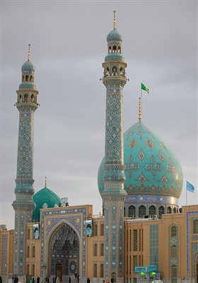 مسجد جمکران در سالروز آغاز امامت حضرت مهدی (عج)