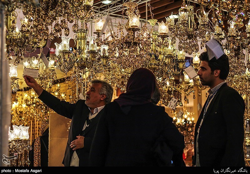 نخستین نمایشگاه تخصصی لوستر و دکوراسیون در استان البرز افتتاح شد