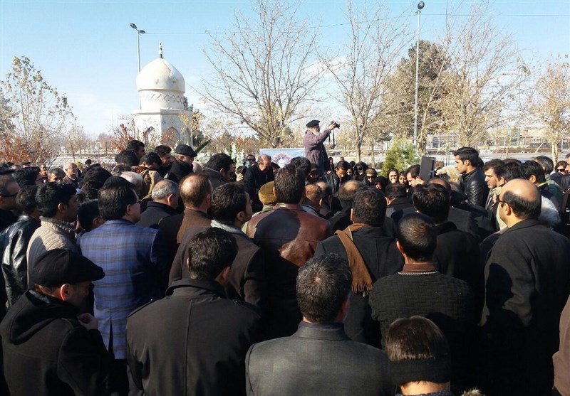 مراسم تشییع و خاکسپاری استاد باقرزاده در مشهد برگزار شد