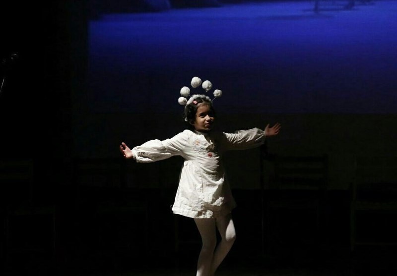 جشن صد سالگی تئاتر در همدان برگزار شد