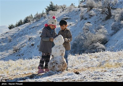 الثلوج فی محافظة کردستان الایرانیة