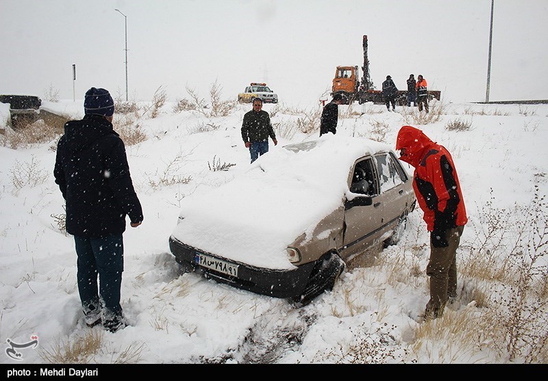 برف و کولاک 9 استان کشور را سفیدپوش کرد