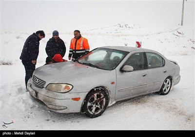 برف و راه بندان در جاده های منتهی به اهر