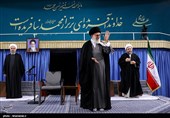 دیدار مسئولان نظام و میهمانان کنفرانس وحدت اسلامىبا مقام معظم رهبری