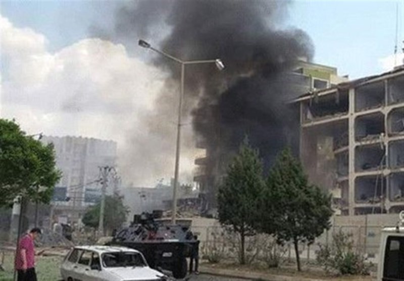 2 کشته و 3 مجروح در انفجاری در ازمیر ترکیه