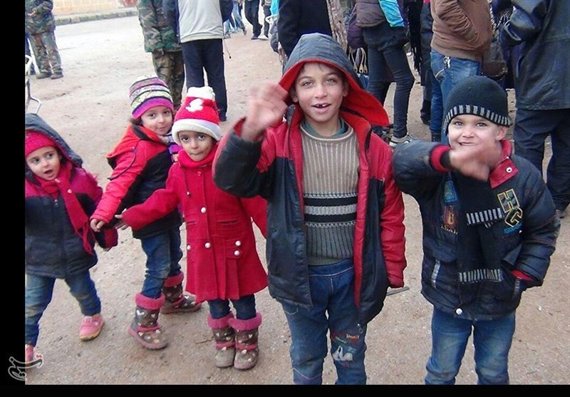 جشن‌ و شادی مردم «حلب» در پی پیروزی بزرگ بر تروریست‌های تکفیری