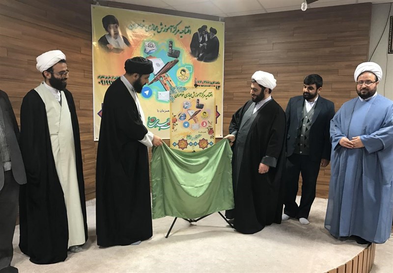 مرکز غیر حضوری حفظ خواهران جامعه‎القرآن الکریم افتتاح شد
