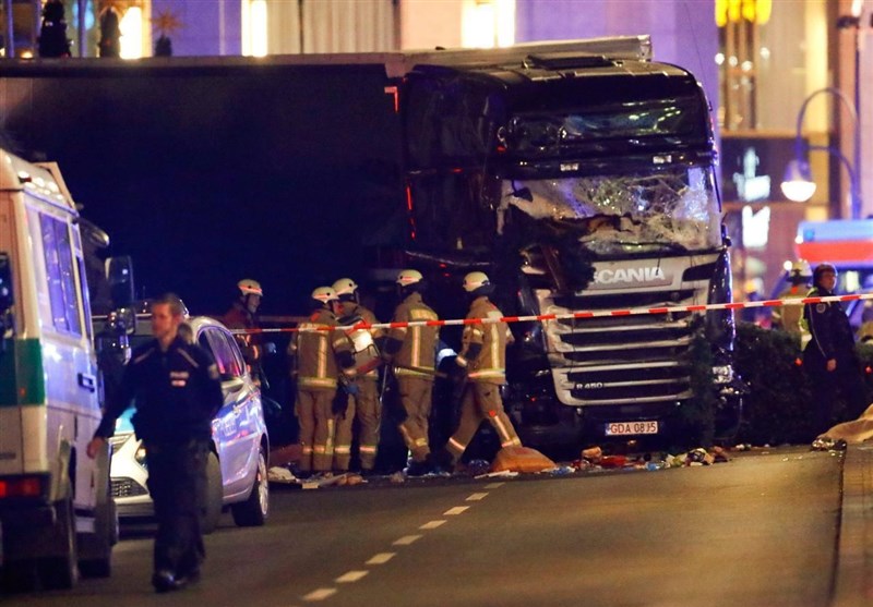 جرمنی کے کرسمس بازار میں ٹرک نے شہریوں کو کچل دیا، 12 ہلاک/ تصویری رپورٹ