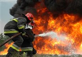 مرگ راننده پیکان وانت بر اثر محبوس شدن در ماشینِ شعله‌ور در آتش