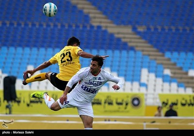 مرحله یک هشتم جام حذفی فوتبال - دیدار تیم های سپاهان و سایپا در اصفهان