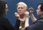 عکس / ساخت مجسمه مومی دونالد ترامپ در لندن