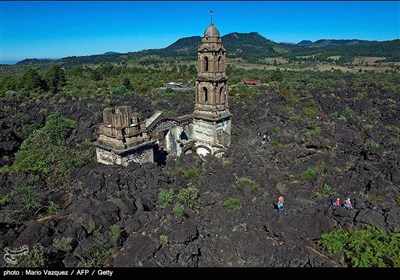 کلیسای سن خوان در مکزیک پس از فوران آتشفشان به زیر گدازه ها رفته است