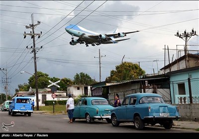 هواپیمای رییس جمهور امریکا بر فراز هاوانا