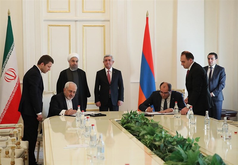 Iran, Armenia Ink 5 Deals