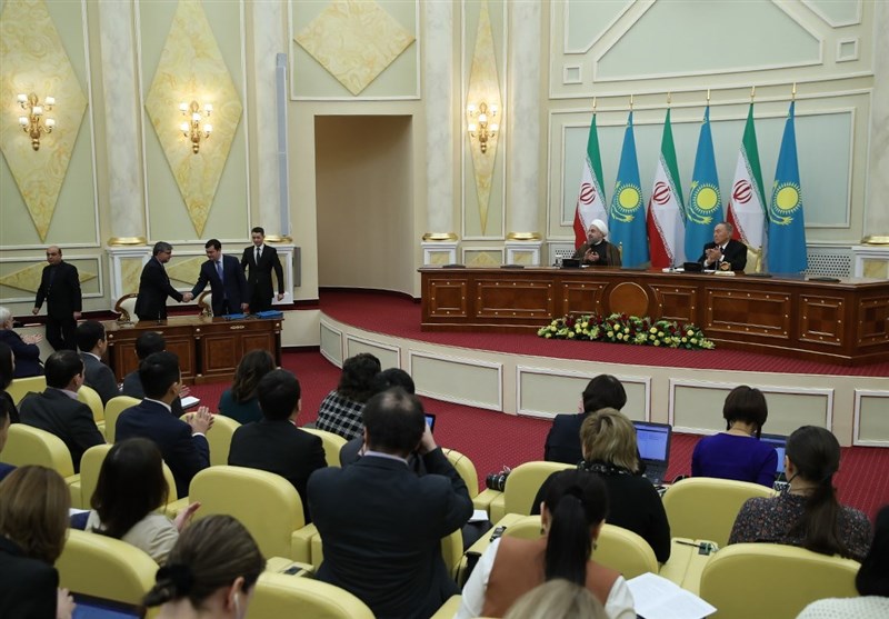 Iran, Kazakhstan Sign 5 Deals during Presidential Visit