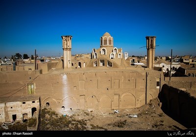 بادگیرهای قسمت تابستان نشین خانه بروجردی از مهم ترین،زیباترین و فنی ترین بادگیرهای ایران هستند.