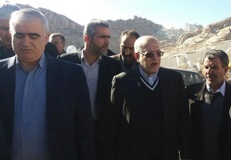 وزیر صنعت و معدن از معادن سنگ نهبندان بازدید کرد