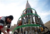 عکس / درخت کریسمس ساخته شده از پوکه مهمات در سوریه