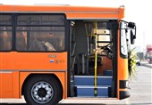 راننده اتوبوس‌ اهوازی 13 میلیون وجه نقد گم شده را به صاحبش بازگرداند