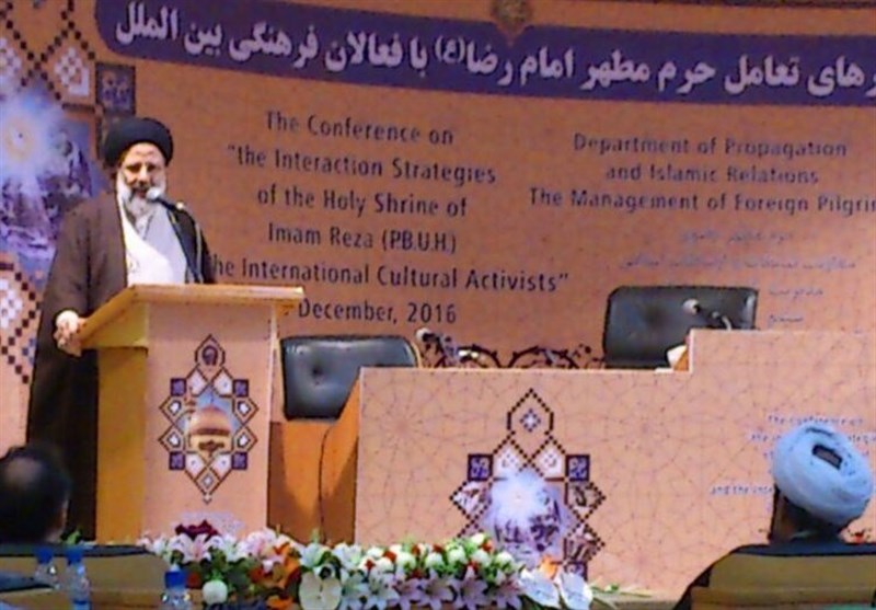 توسعه مشارکت عمومی در خادمی آستان قدس رضوی تأکید رهبر انقلاب بود