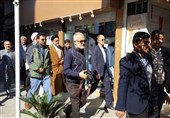 حضور سرزده وزیر اطلاعات در خیابان‌های آبادان و دیدار چهره به چهره با مردم + تصاویر‌