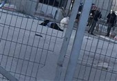 زخمی شدن دختر جوان فلسطینی به ضرب گلوله صهیونیست‌ها