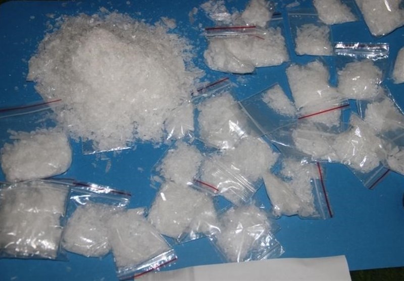 محموله بزرگ 200 کیلوگرمی مواد مخدر شیشه در اردستان کشف و ضبط شد