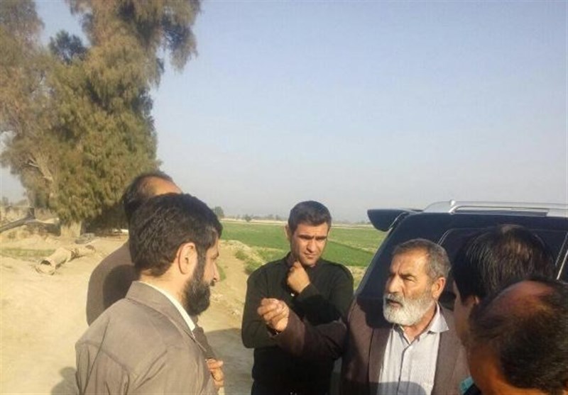 استاندار خوزستان از نزدیک مشکلات کشاورزان هندیجان را بررسی کرد