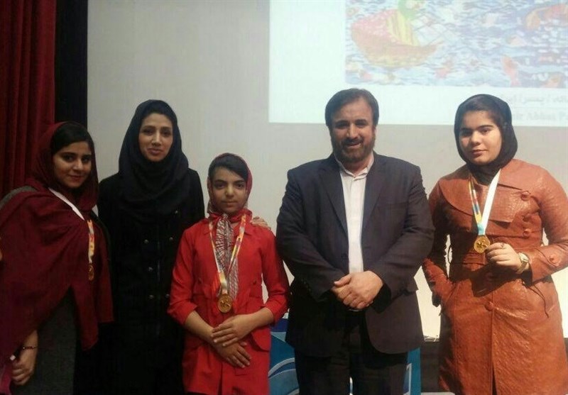 خوزستانی‌ها 17 مدال مسابقه بین‌المللی نقاشی تهران را کسب کردند
