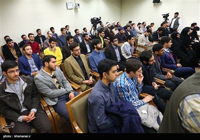 دیدار دانشجویان بسیجی مدال‌آور دانشگاه شریف با مقام معظم رهبری
