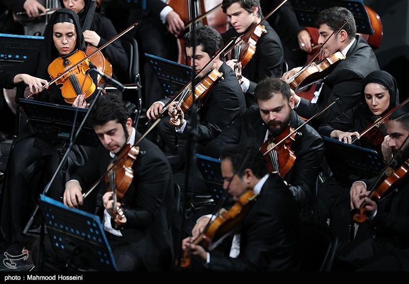 رونمایی از پوئم سمفونی سرزمین دلاوران